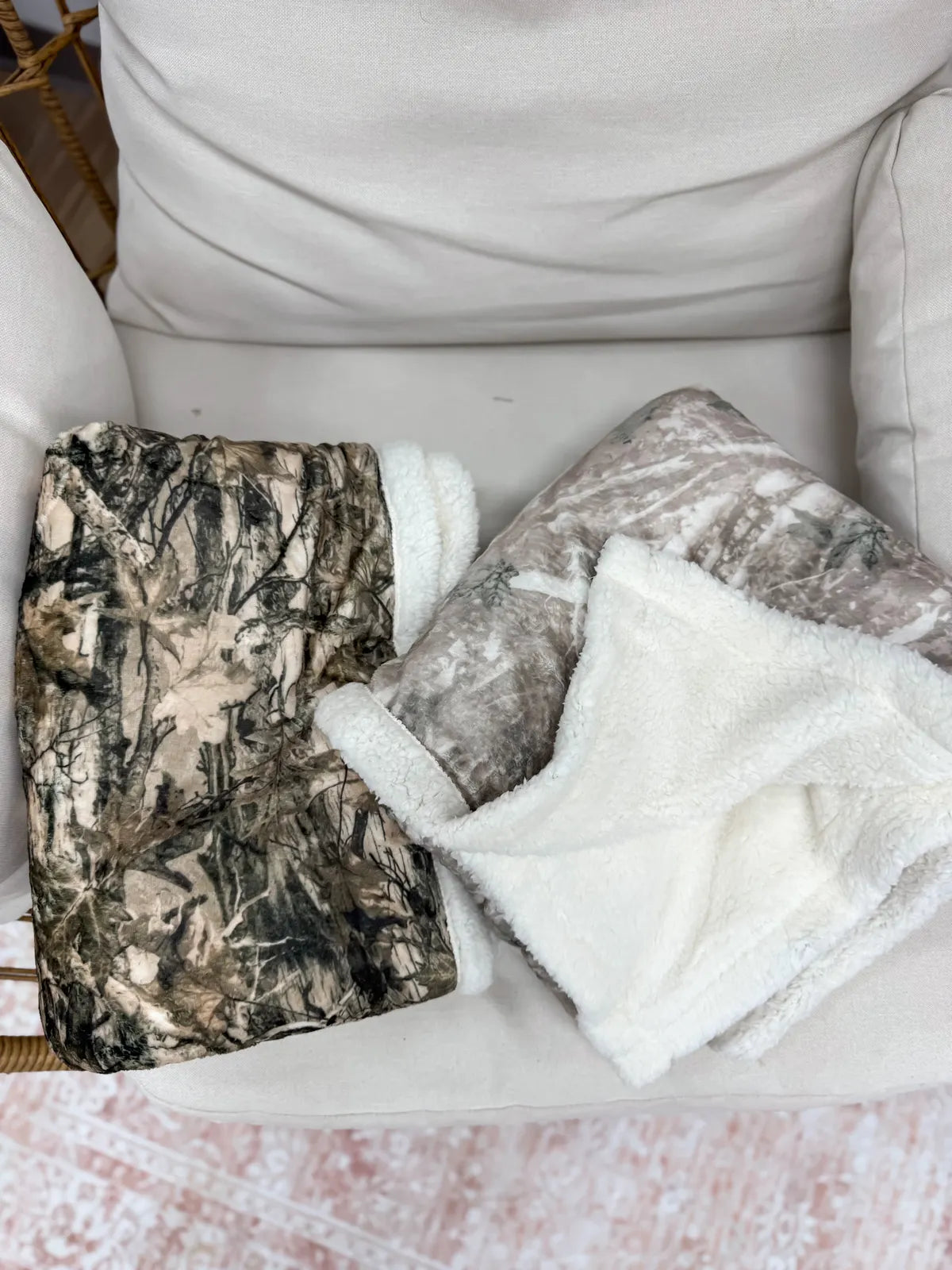 IN STOCK - Camo Fur Lined Blankets