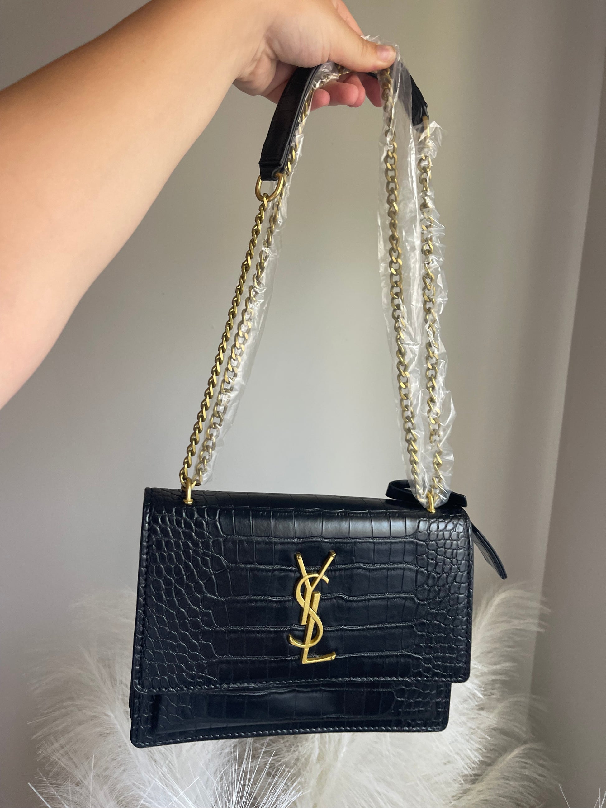 PREORDER - Maggie Crossbody
