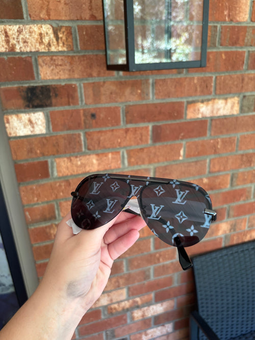 Blacked Out Symbol Sunnies - In Stock