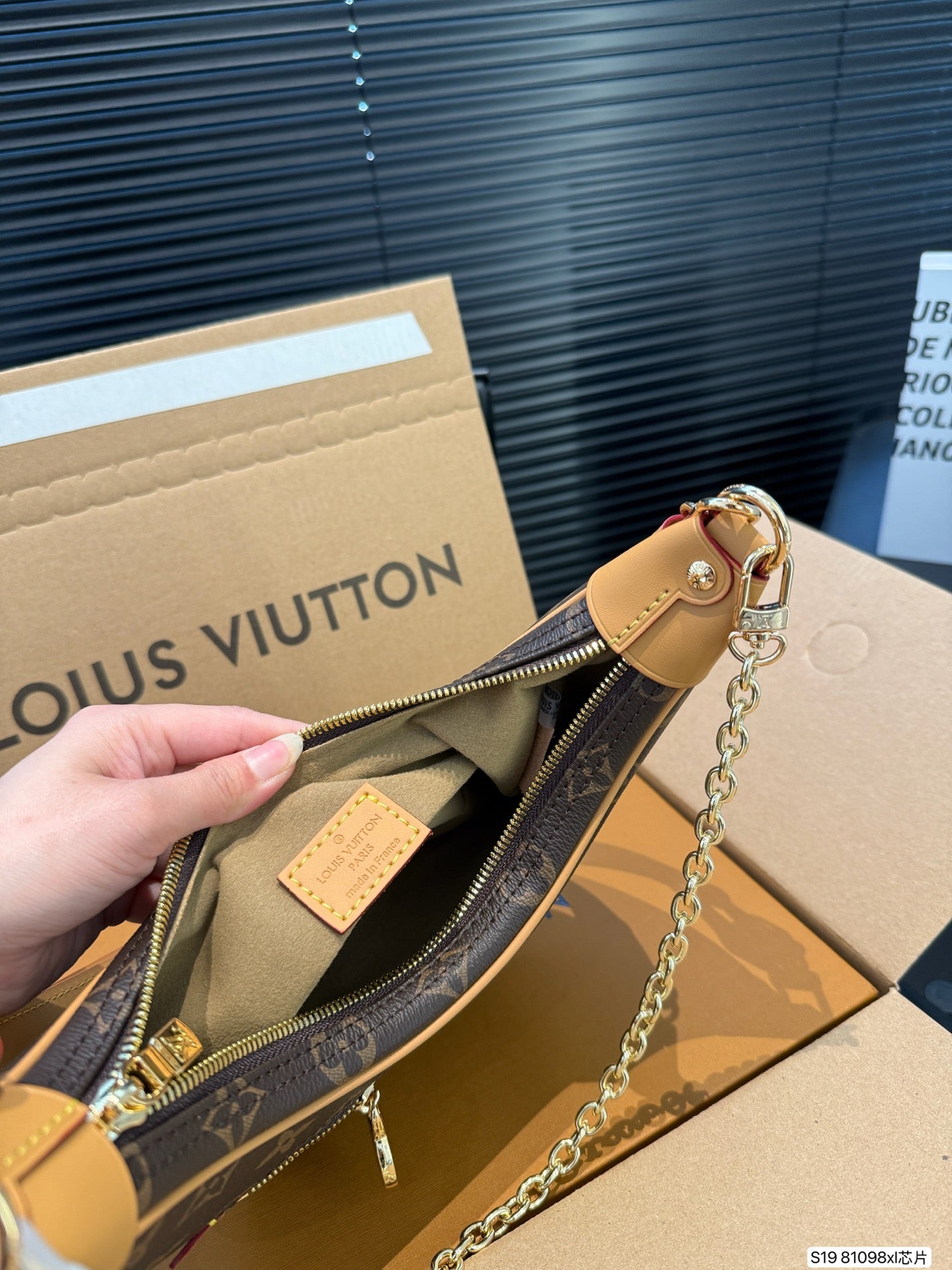 Lila Shoulder Bag - PREORDER